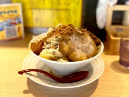 二郎系初心者はここから！女性も挑戦しやすい東浦町のラーメン店「飛べ豚」レポート